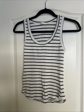 Striped Ribbed Scoop Neck Tank Top — Black & White